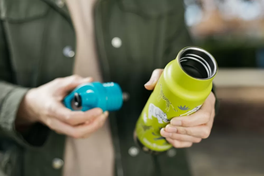 Lasten Retkeilyvarusteet | Klean Kanteen Kids Insulated Classic Narrow Lasten Juomapullo, 355 Ml, Sport Cap, Safari